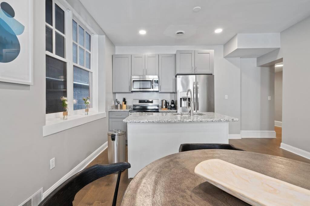 Downtown Hbg Gem: 2br Apartamento Harrisburg
