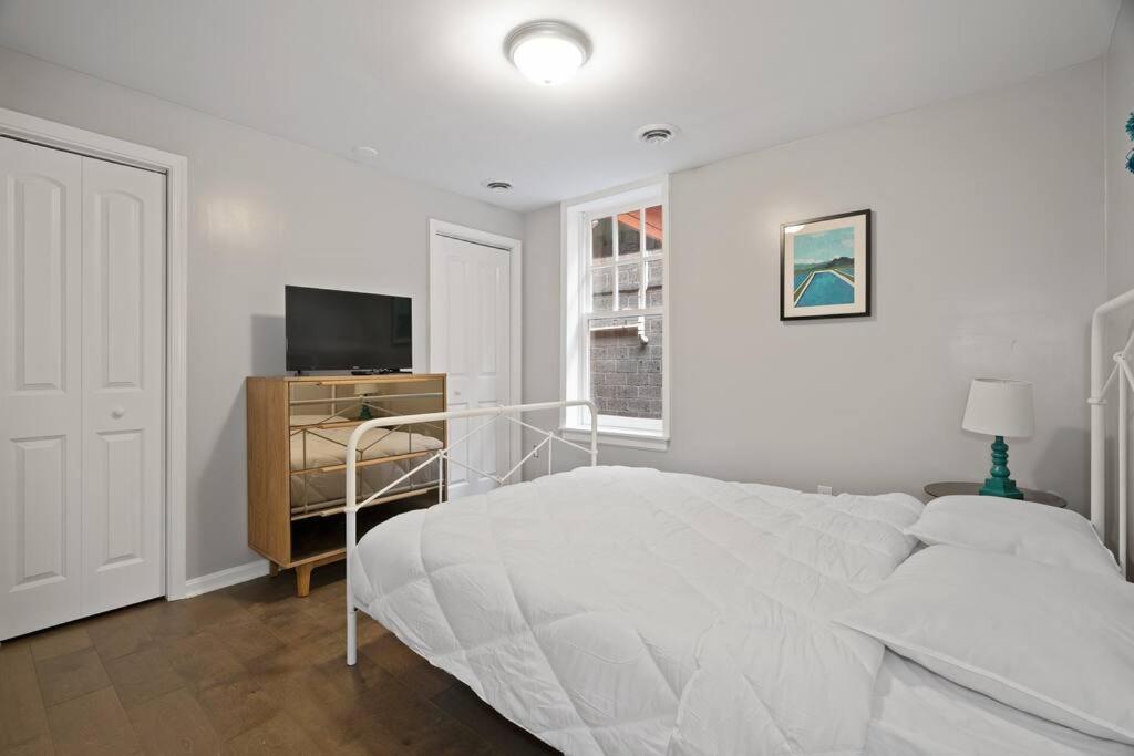 Downtown Hbg Gem: 2br *